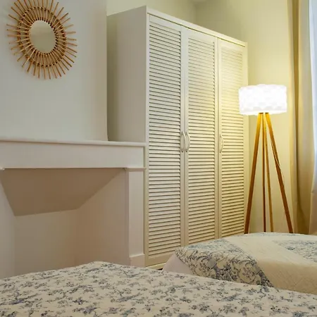 Du Cafe Suquet Tatil Evi Giroussens